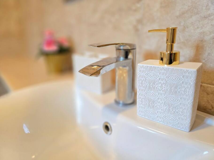 Charming In - Near Local Attractions * Swansea