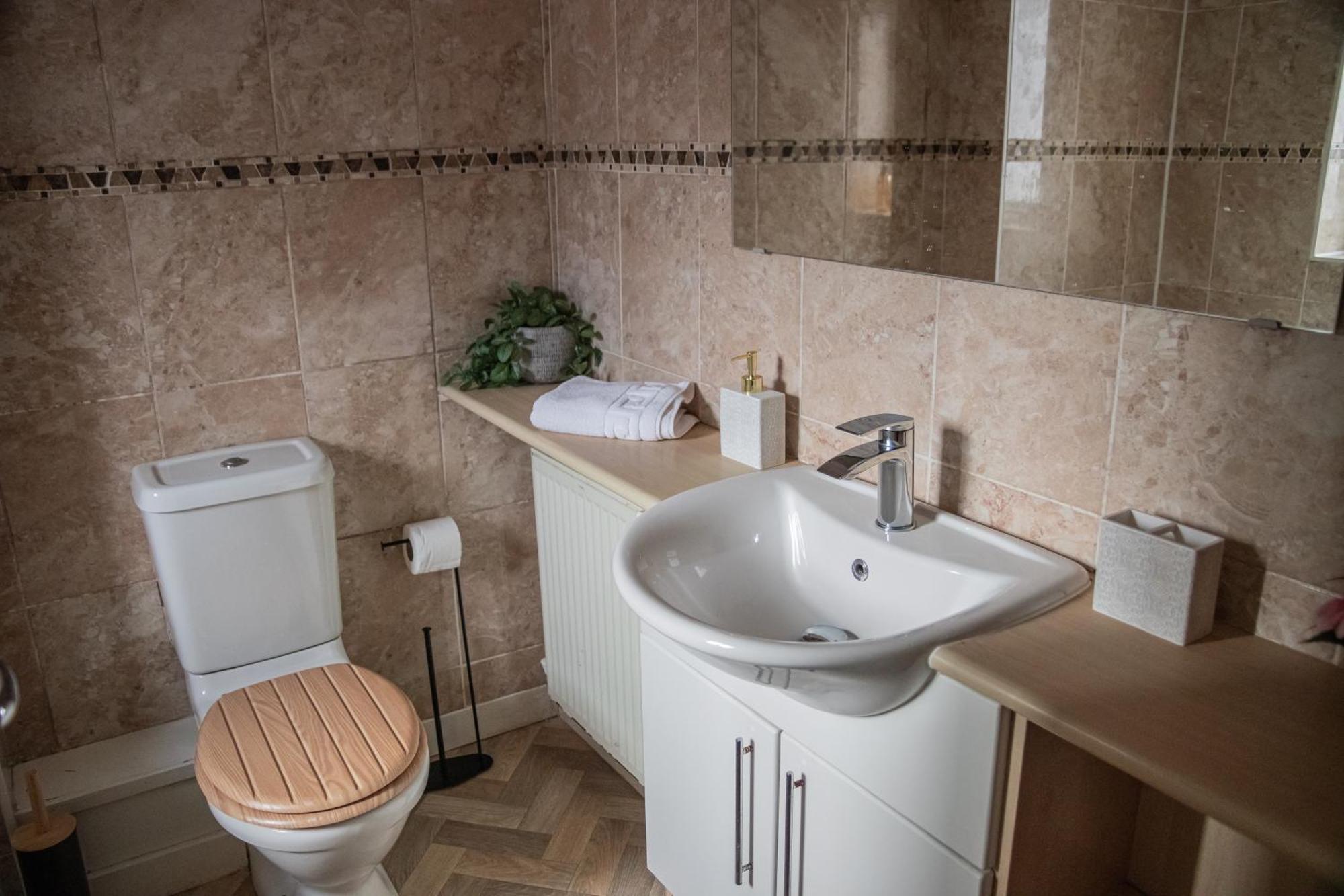 Charming In - Near Local Attractions Holiday home