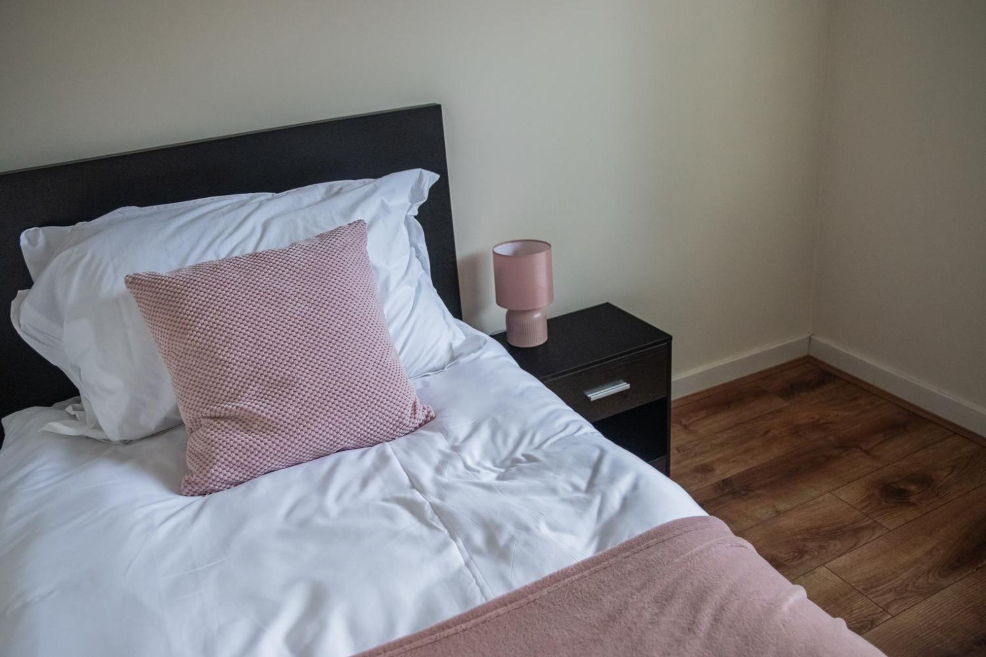 Charming In - Near Local Attractions Holiday home Swansea
