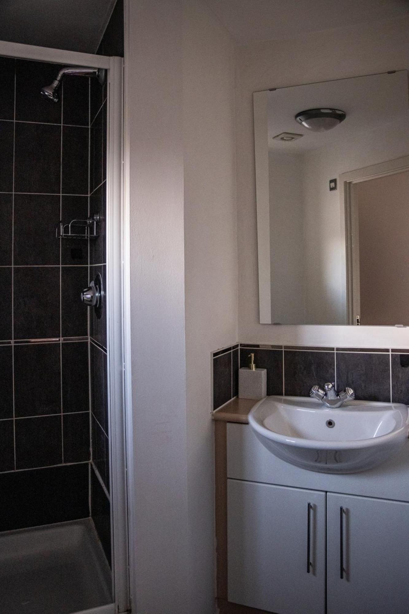 Charming In - Near Local Attractions * Swansea
